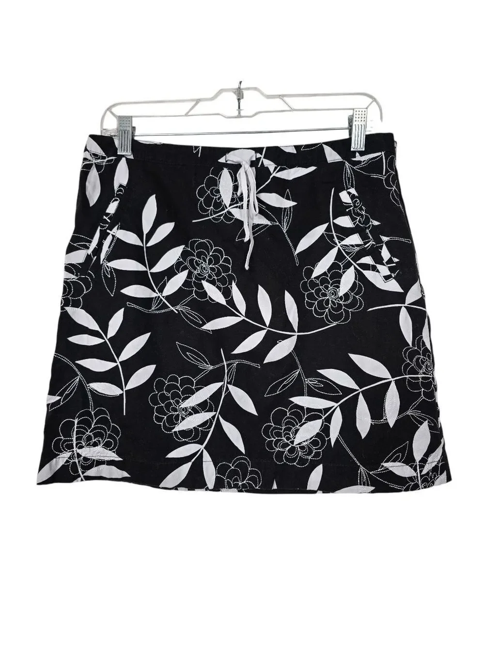 Ann Taylor LOFT Black White Floral Leaves Side Zip Skirt Petites 12P